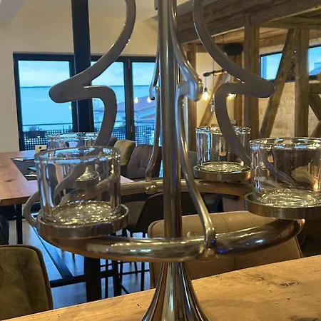 Апартаменты Ehrets Бретцфельд